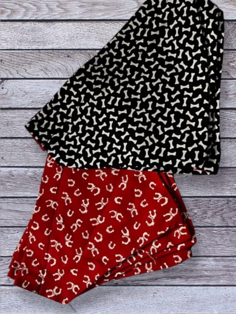 2 for $6 🎉 Nwot bandanas for pet collars